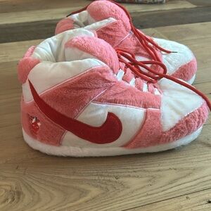 *nearly new* Nike ‘Strange Love’ Plush sneakers